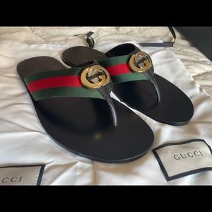 Gucci sandals size 9 men/ size 12 womens